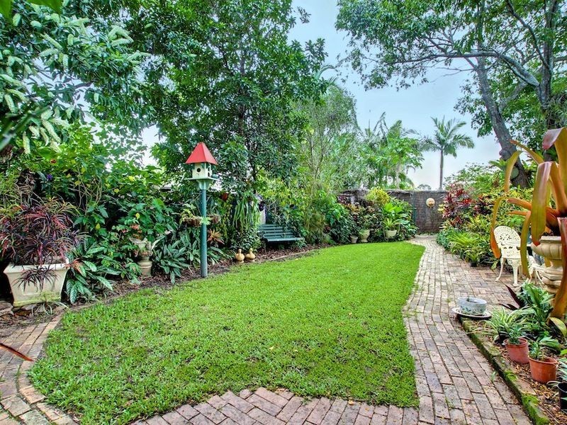 22 Dunsby Drive, Carrara QLD 4211