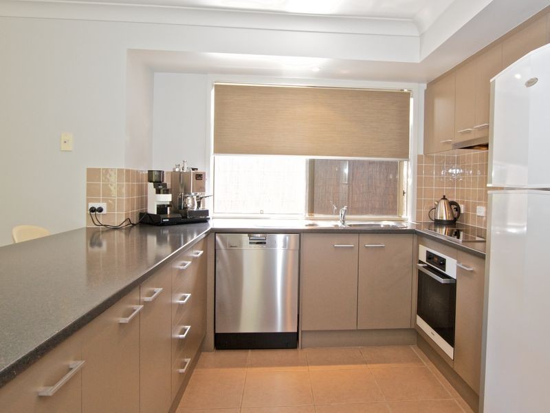 4 Patricia Court, Nerang QLD 4211