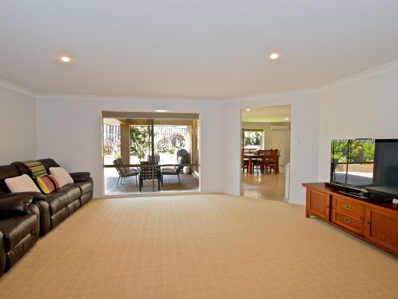 4 Patricia Court, Nerang QLD 4211