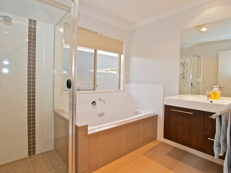 4 Patricia Court, Nerang QLD 4211