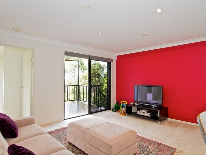 11 Tara Vista Boulevard, Highland Park QLD 4211