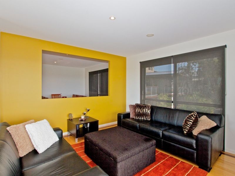 11 Tara Vista Boulevard, Highland Park QLD 4211