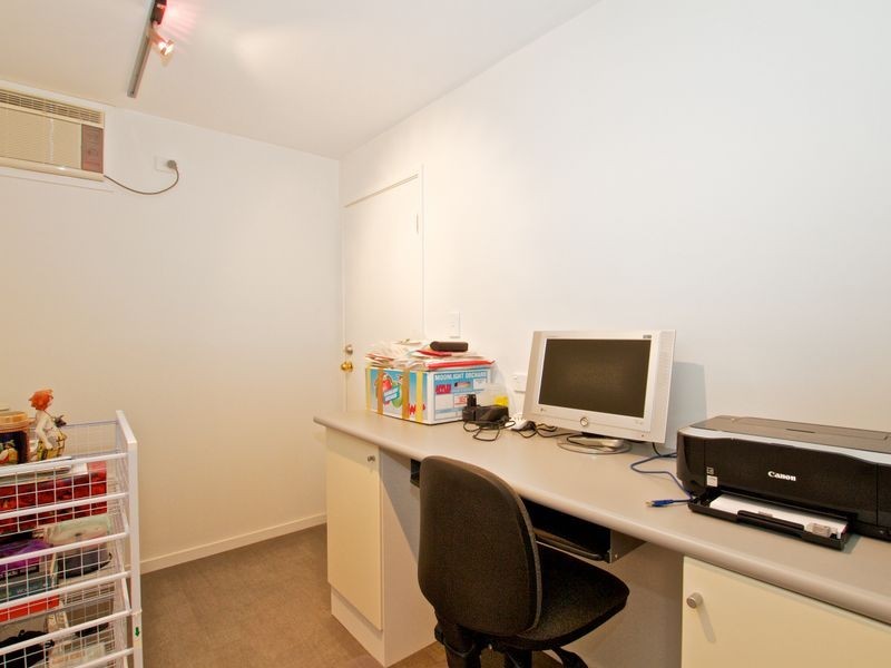 11 Tara Vista Boulevard, Highland Park QLD 4211