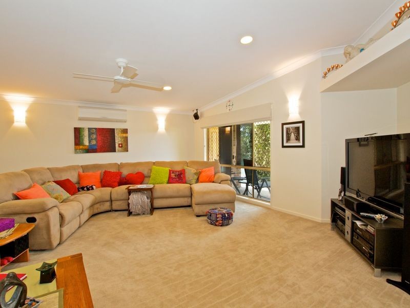 9 Teasdale Drive, Nerang QLD 4211