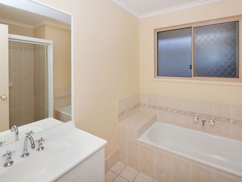 68 Crusader Way, Nerang QLD 4211