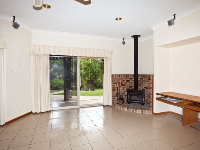 45 Birdlife Court, Nerang QLD 4211
