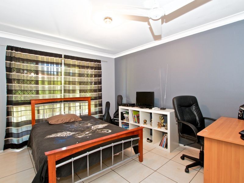 19 Lexington Drive, Worongary QLD 4213