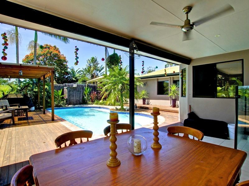 19 Lexington Drive, Worongary QLD 4213