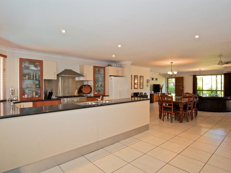 19 Lexington Drive, Worongary QLD 4213