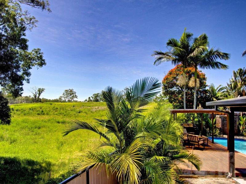 19 Lexington Drive, Worongary QLD 4213