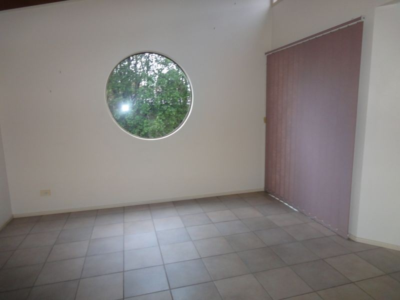 9 Trafalgar Street, Highland Park QLD 4211