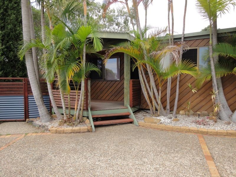 9 Trafalgar Street, Highland Park QLD 4211