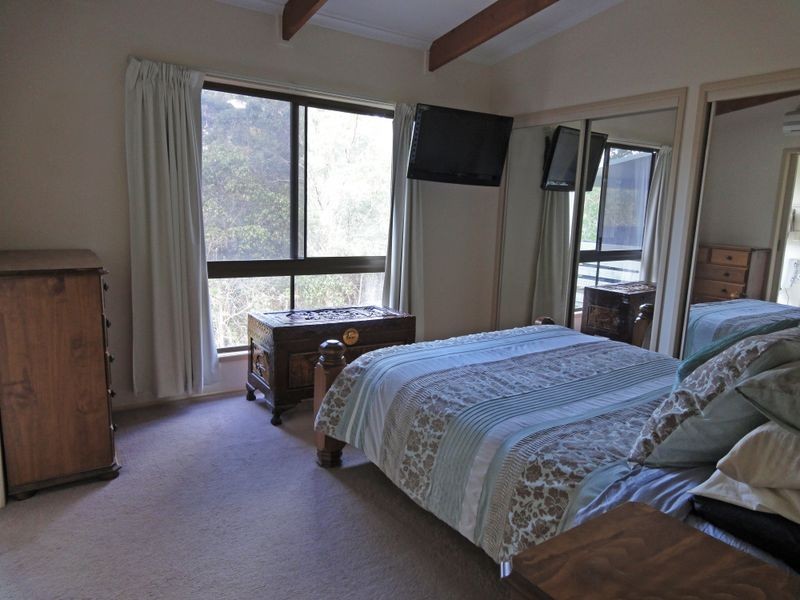 9 Trafalgar Street, Highland Park QLD 4211