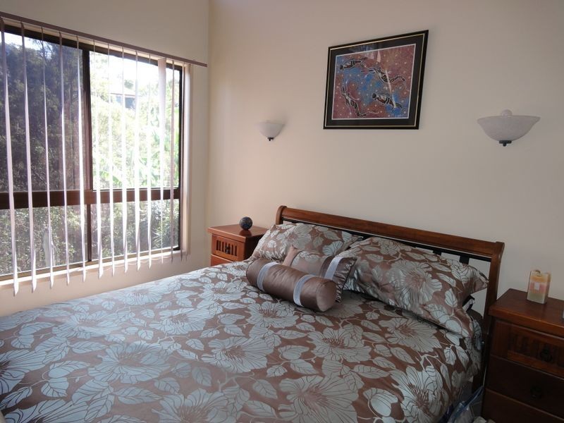 9 Trafalgar Street, Highland Park QLD 4211