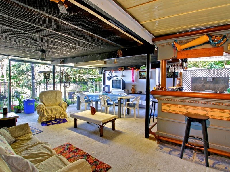 12 Tasman Avenue, Molendinar QLD 4214