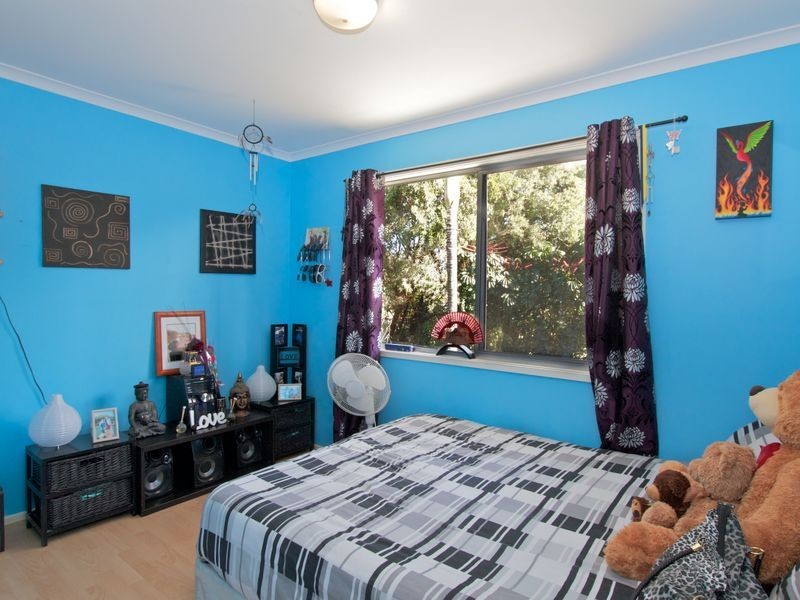 12 Tasman Avenue, Molendinar QLD 4214