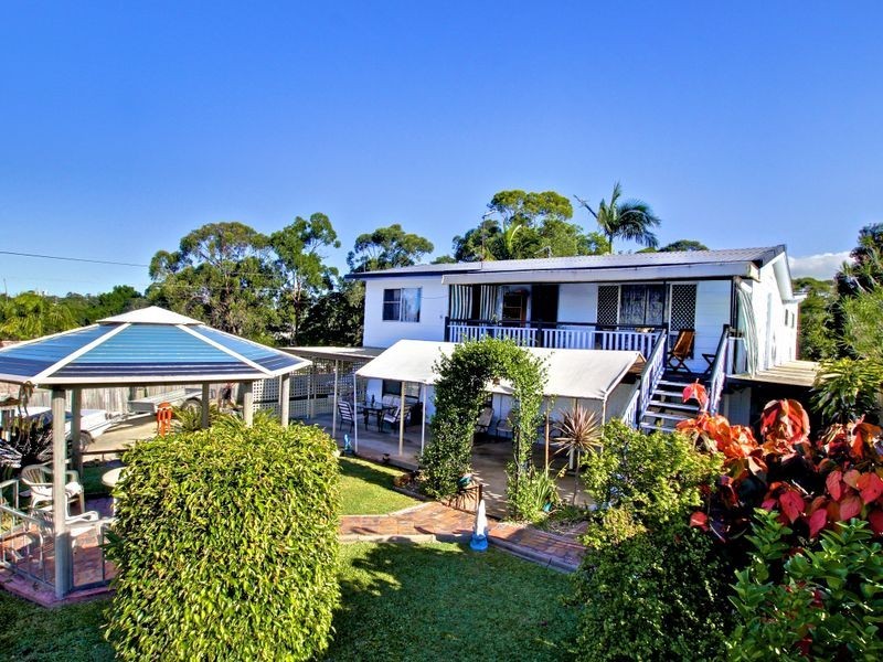 12 Tasman Avenue, Molendinar QLD 4214