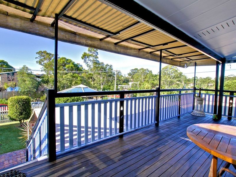 12 Tasman Avenue, Molendinar QLD 4214