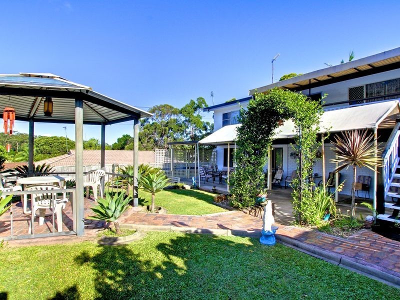 12 Tasman Avenue, Molendinar QLD 4214