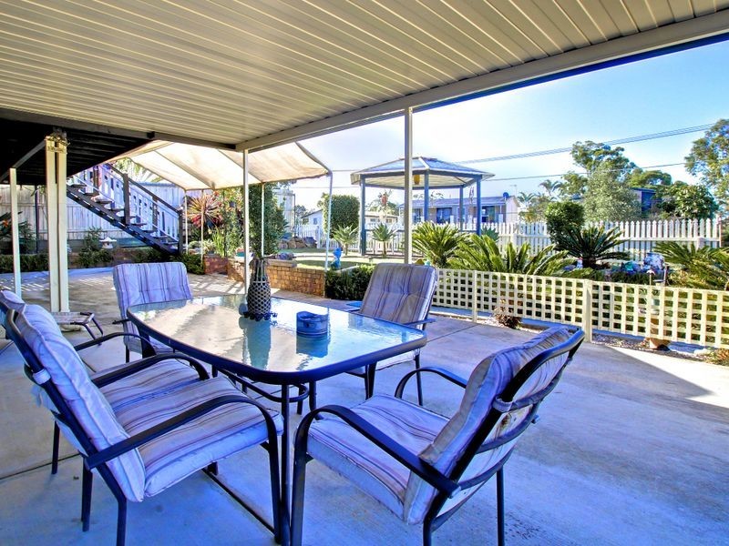 12 Tasman Avenue, Molendinar QLD 4214
