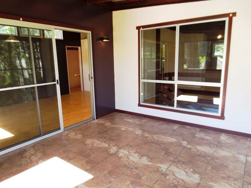 90 North Road, Lower Beechmont QLD 4211