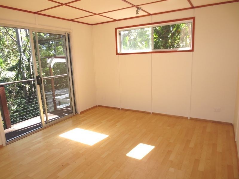 90 North Road, Lower Beechmont QLD 4211