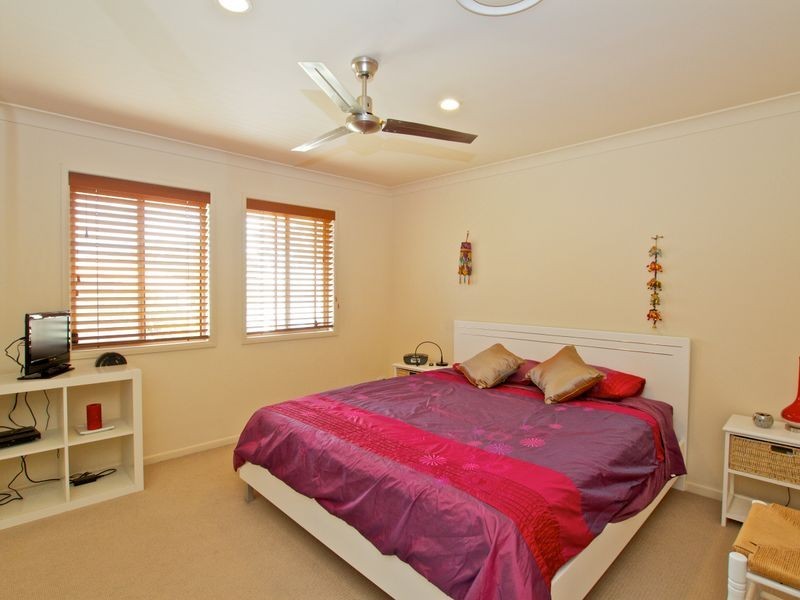 2/38 Riverwood Drive, Ashmore QLD 4214