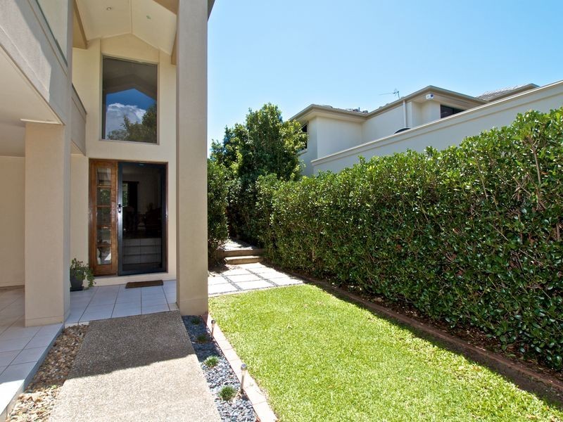 2/38 Riverwood Drive, Ashmore QLD 4214