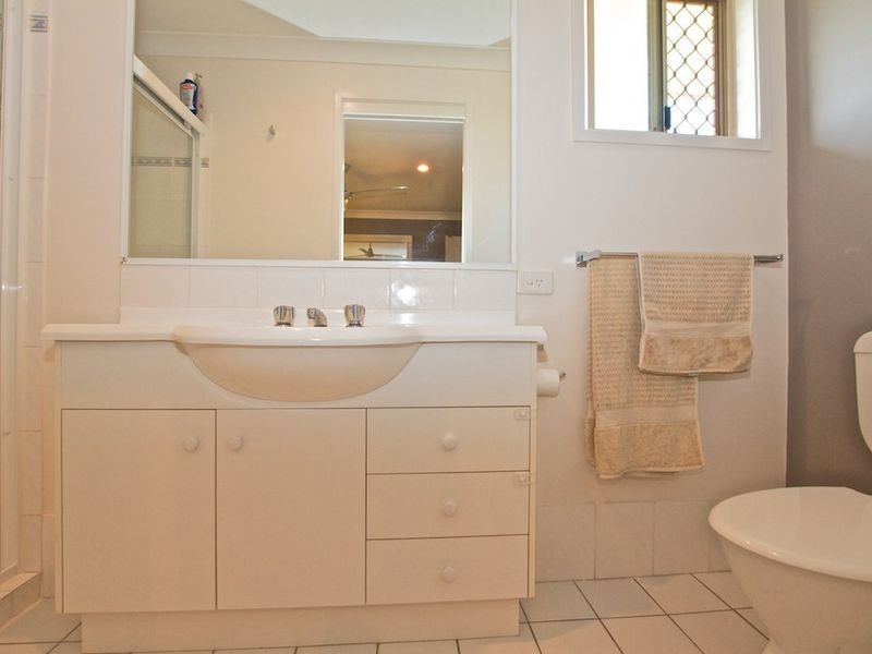 1/82 Paddington Drive, Carrara QLD 4211