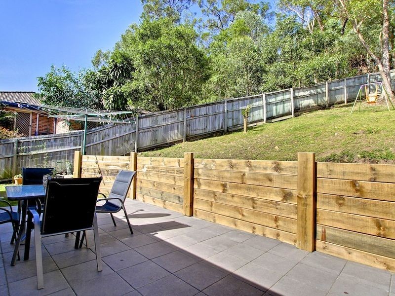 1/82 Paddington Drive, Carrara QLD 4211