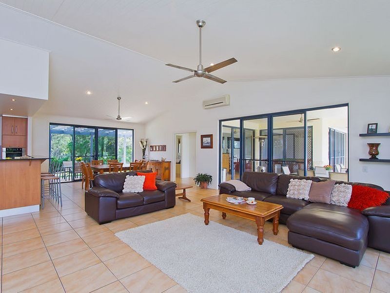 52 Country Crescent, Nerang QLD 4211