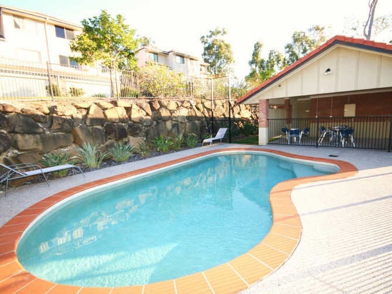 2/44 Mclaren Road, Nerang QLD 4211