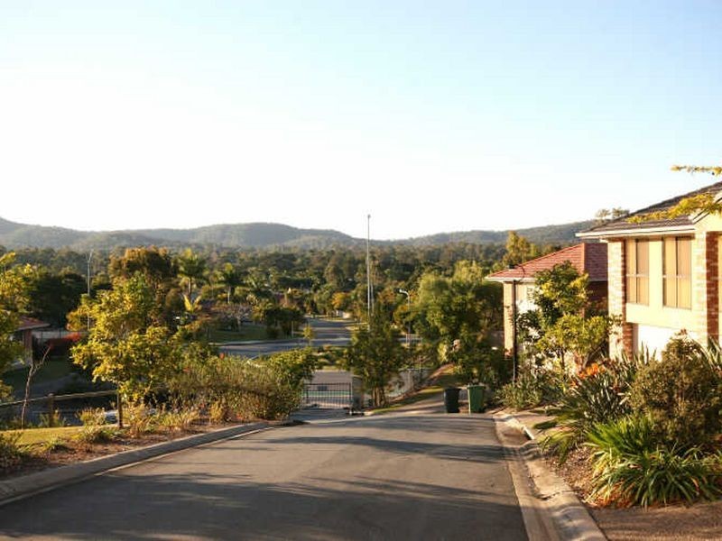 2/44 Mclaren Road, Nerang QLD 4211