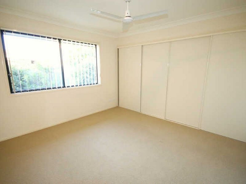 2/44 Mclaren Road, Nerang QLD 4211