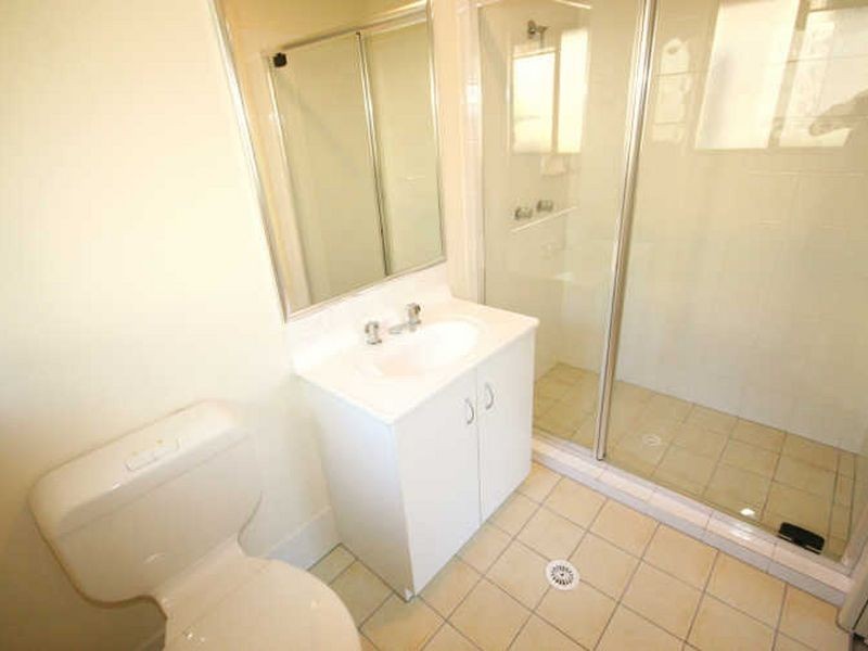 2/44 Mclaren Road, Nerang QLD 4211