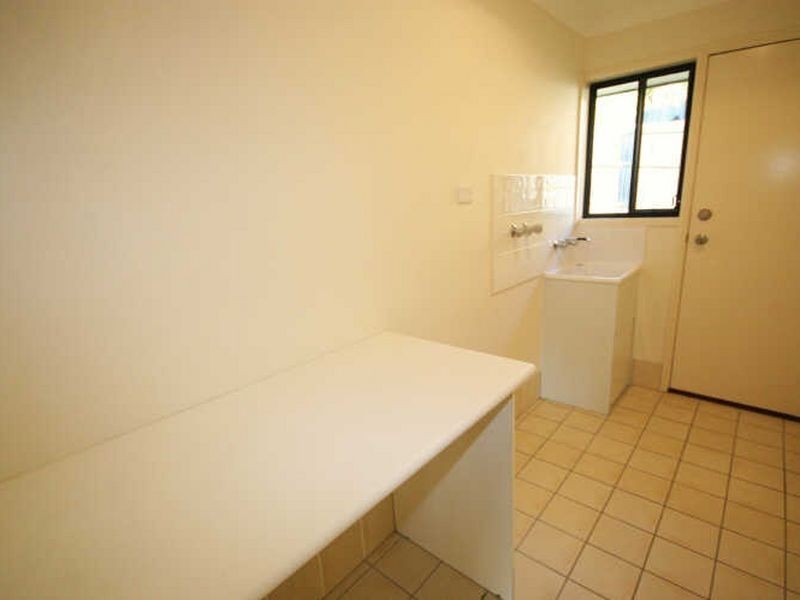 2/44 Mclaren Road, Nerang QLD 4211