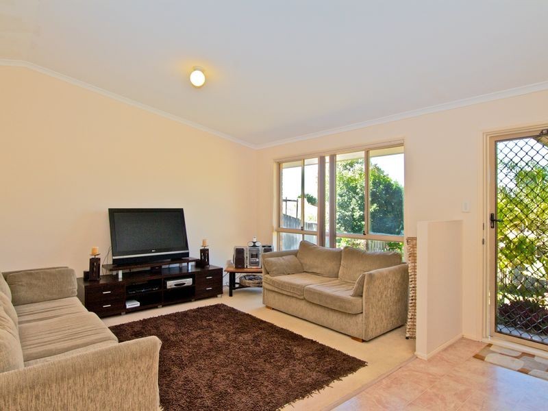 13 Knight Crescent, Nerang QLD 4211