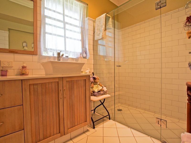 32 Yarraowee Drive, Nerang QLD 4211