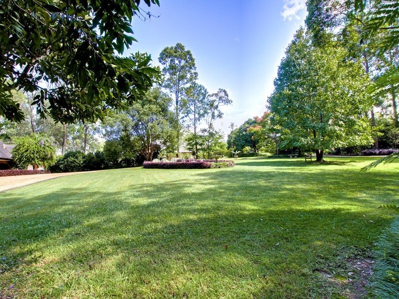 32 Yarraowee Drive, Nerang QLD 4211