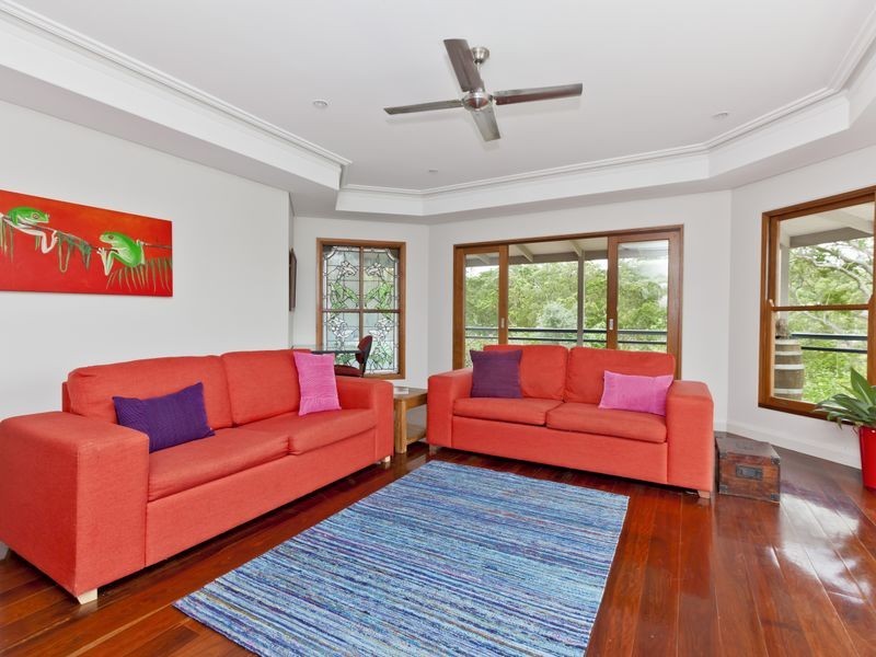 254 Crane Crescent, Nerang QLD 4211