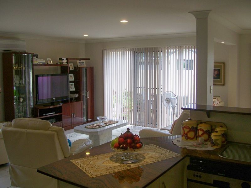 10/11 Eden Court, Nerang QLD 4211