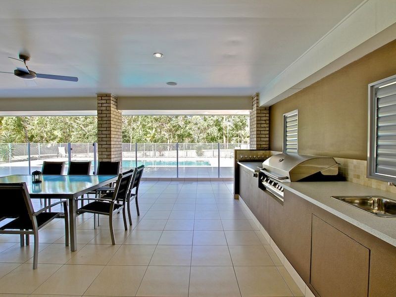 42 Mountain View Crest, Mount Nathan QLD 4211