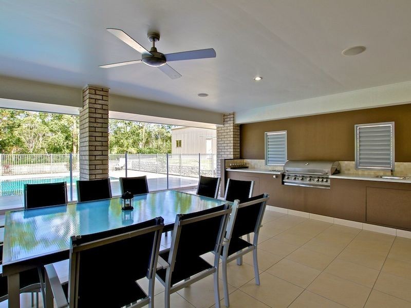 42 Mountain View Crest, Mount Nathan QLD 4211