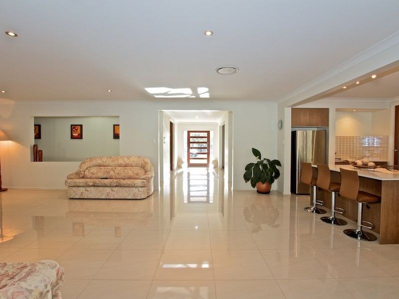 42 Mountain View Crest, Mount Nathan QLD 4211