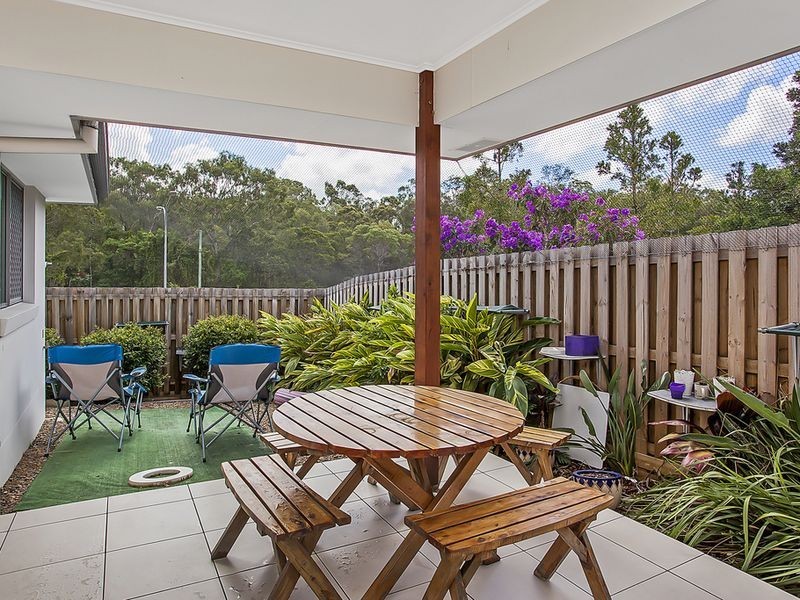 2/3 Riverwood Drive, Ashmore QLD 4214