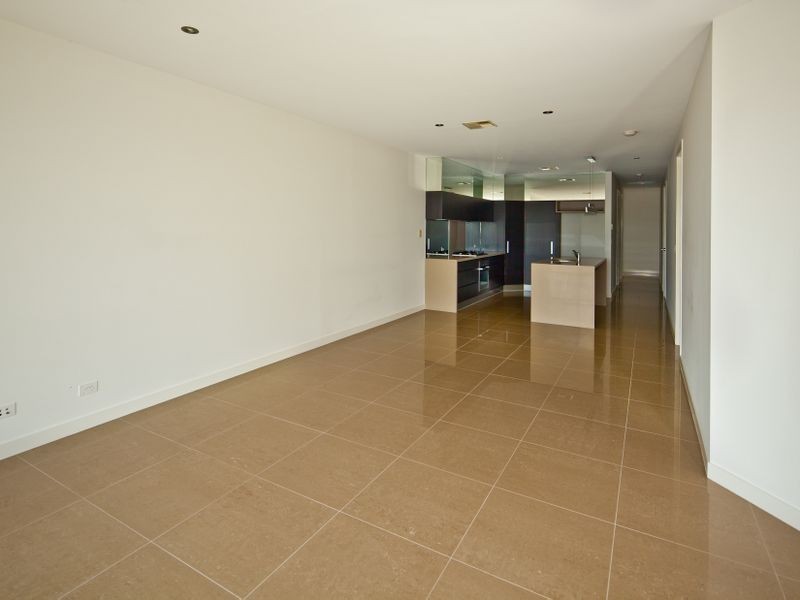 3/5019 Emerald Islands Drive, Carrara QLD 4211