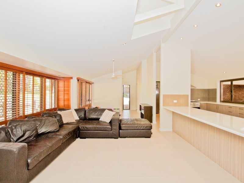 25 Billabirra Crescent, Nerang QLD 4211