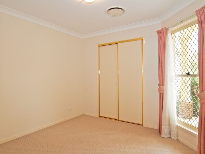 16 Quigan Terrace, Highland Park QLD 4211
