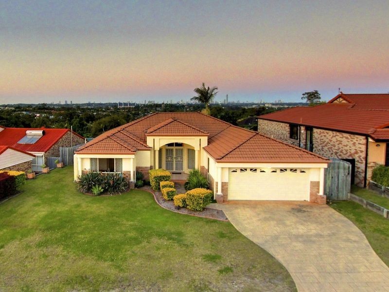 16 Quigan Terrace, Highland Park QLD 4211