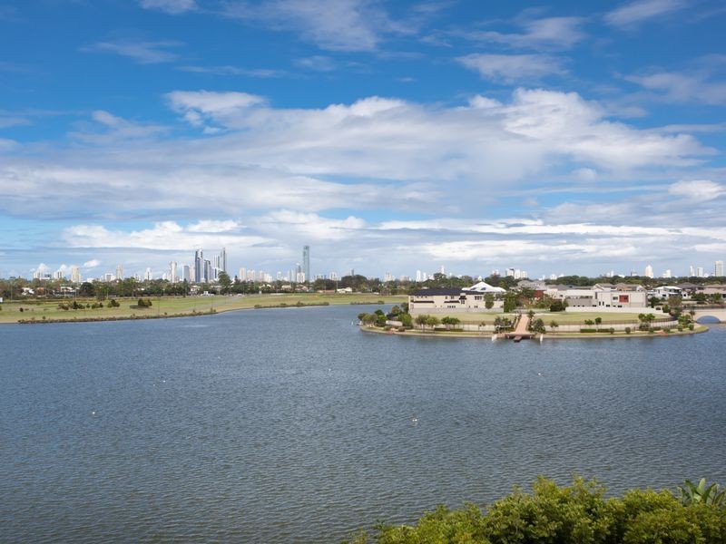 ‘Quay View Emerald Islands Drive, Carrara QLD 4211